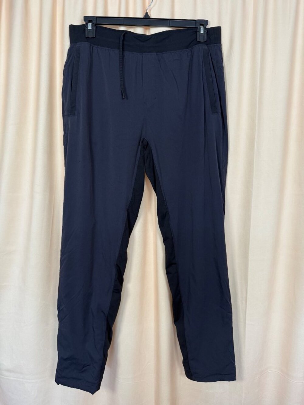 Lululemon Mens Black License to Train Jogger Pants XL Drawstring 32 Inseam
